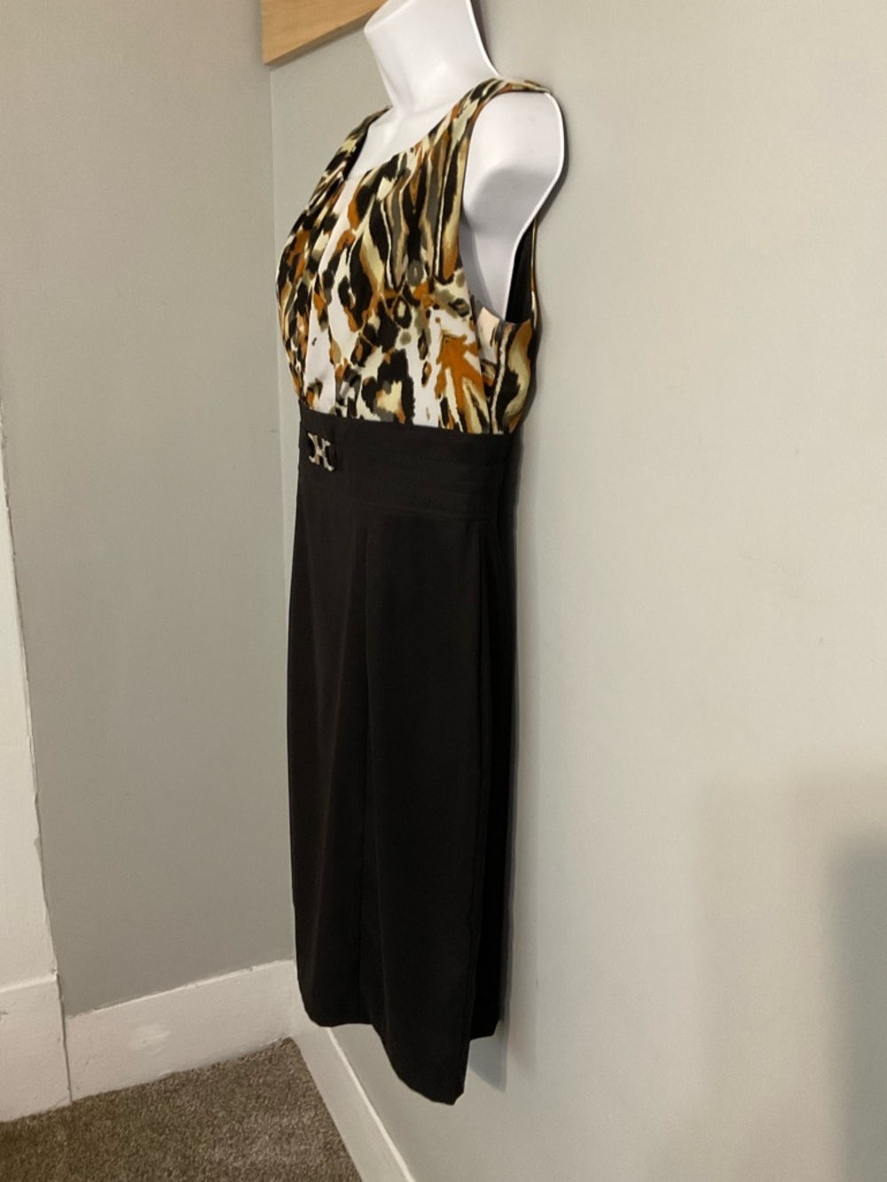 Dressbarn Sleeveless Animal-Print Bodice Midi Sheath Dress Size 10 - Picture 2 of 9